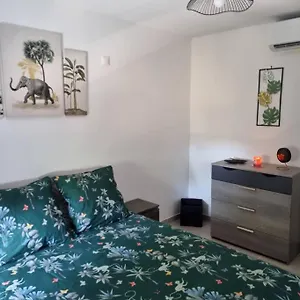 Ferienhaus Maison Cosy Avec Petit Jardin, Avignon
